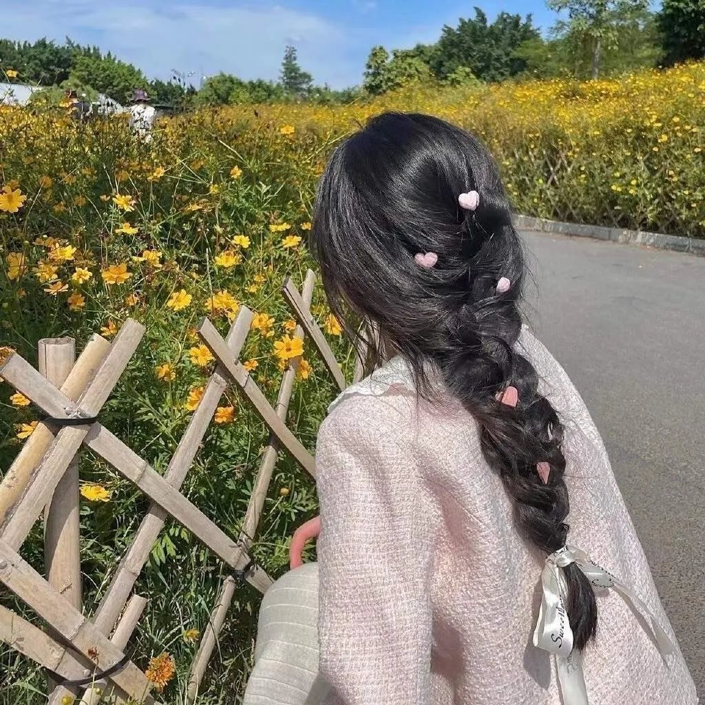 港口的日本姑娘